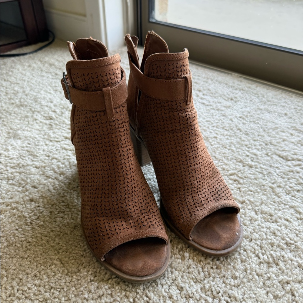 A New Day Brown Ankle Booties with Chunky Heel